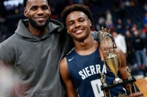 斗球体育直播-布朗尼心脏骤停原因确定：先天性心脏缺陷 可治愈